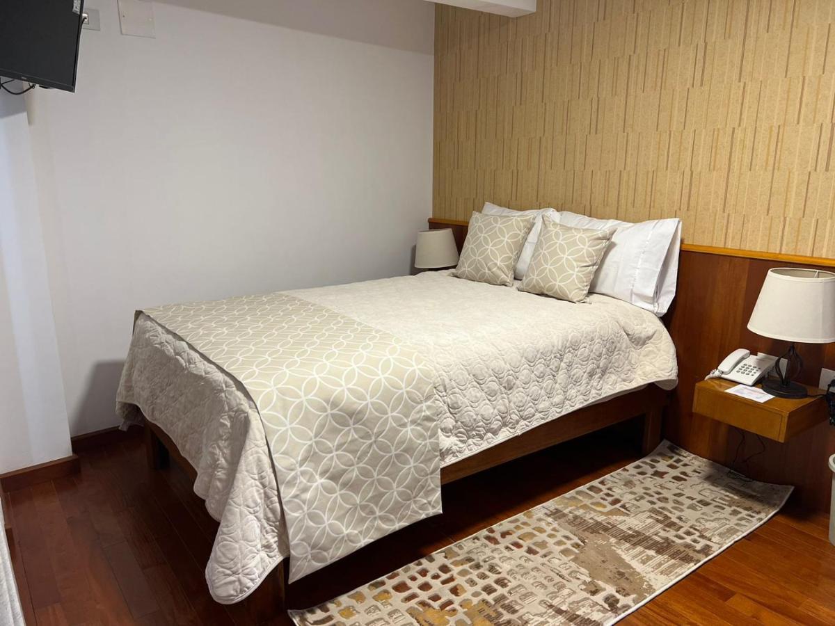Virreyes Hotel Потоси Экстерьер фото