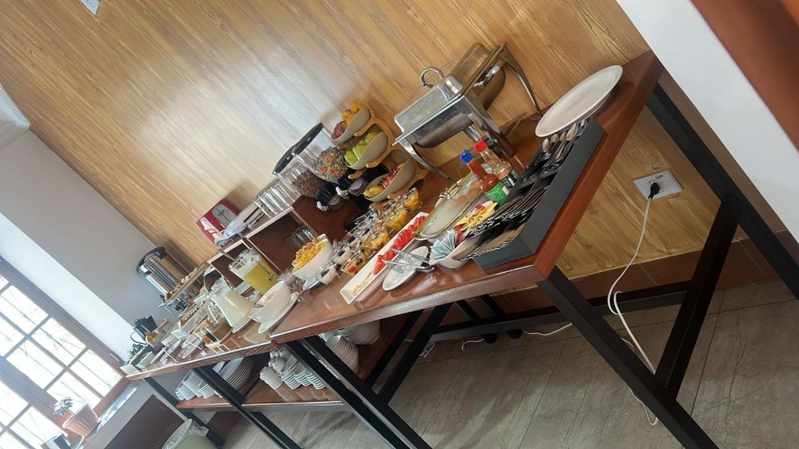 Virreyes Hotel Потоси Экстерьер фото