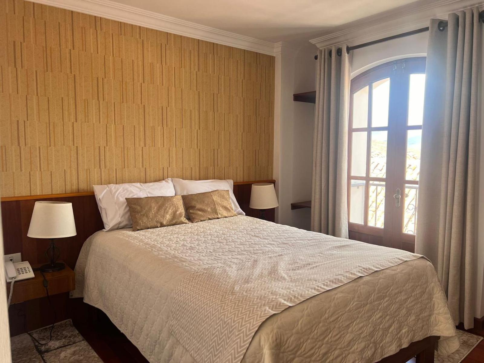 Virreyes Hotel Потоси Экстерьер фото